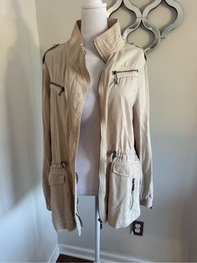 Max Jeans Beige Utility Jacket with Zip Pockets